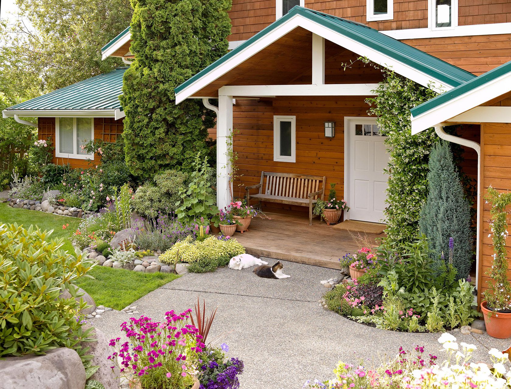 Sloped Front Yard Ideas on a Budget Transform Your Outdoor Space