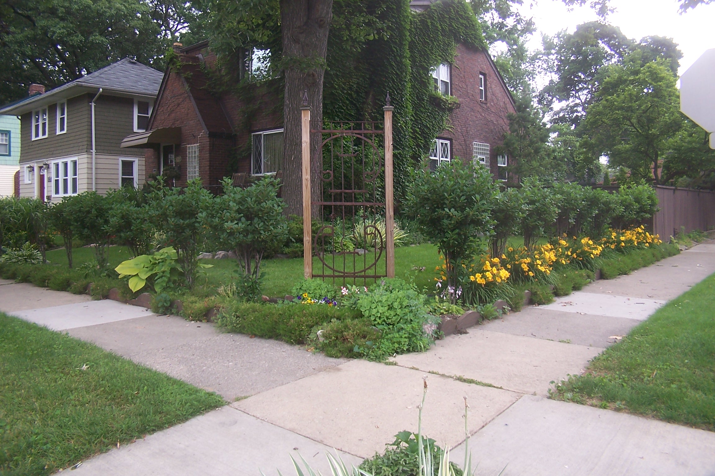 Corner Lot Landscaping Ideas Transforming Your Space Into a Beautiful Outdoor Haven