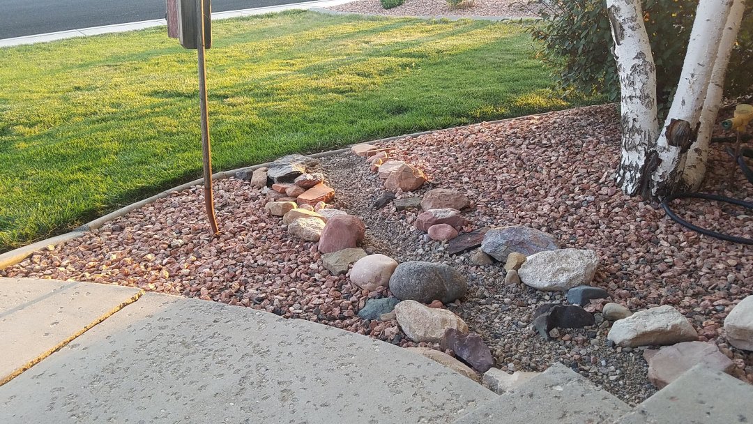 Dry Creek Bed Landscaping Ideas Transforming Your Yard with a Natural Touch